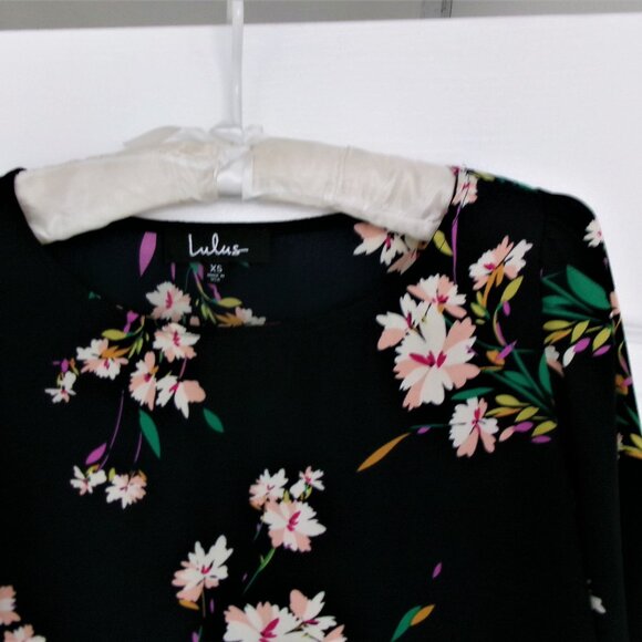 Like New Lulus Herbaceous Babe Navy Floral Print Shift Dress XS / S Above Knee - Picture 8 of 12